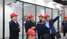 中钢协副会长骆铁军一行到太阳成集团tyc151cc调研互换